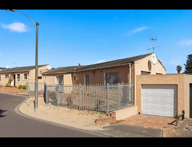 4 BEDROOM HOUSE FOR SALE IN NORTHPINE